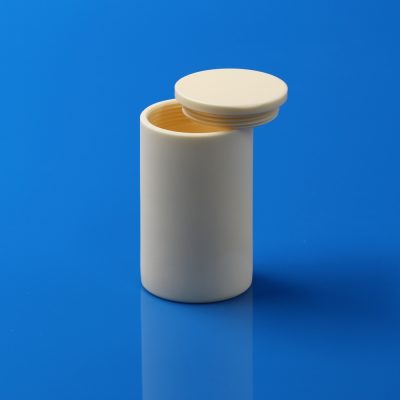 Corrosion Resistant 99% Alumina Cylindrical Crucible with Screw-On Lid for Lab Furnace - 60.33*60.33*101.11mm