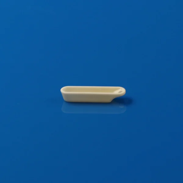 High Purity Al2O3 Corundum Boat with Lifting Hole - 39.969.107.04mm (3)
