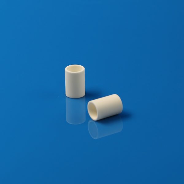 99% Alumina Small Cylindrical Crucibles for Laboratory and High Temperature Applications (3)