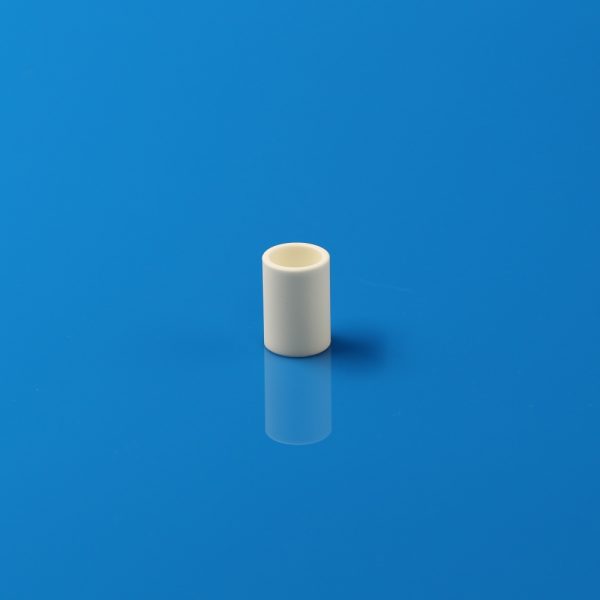 99% Alumina Small Cylindrical Crucibles for Laboratory and High Temperature Applications (4)