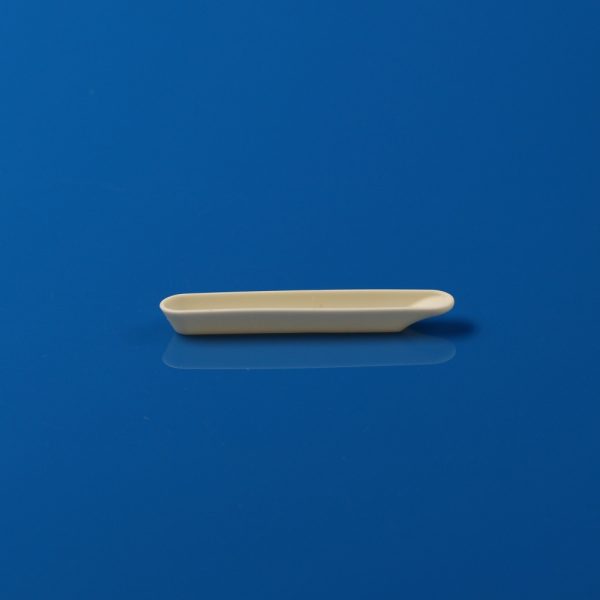 Alumina Ceramic Combustion Boat for Laboratory Applications - 85.44×14.80×9.00mm (2)