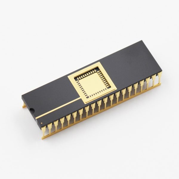 40 Pin Ceramic Dual In-line Package CDIP with 0.8mm Pitch Gold Plated Leads - DIP40 (2)