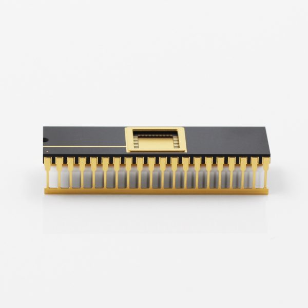 40 Pin Ceramic Dual In-line Package CDIP with 0.8mm Pitch Gold Plated Leads - DIP40 (3)
