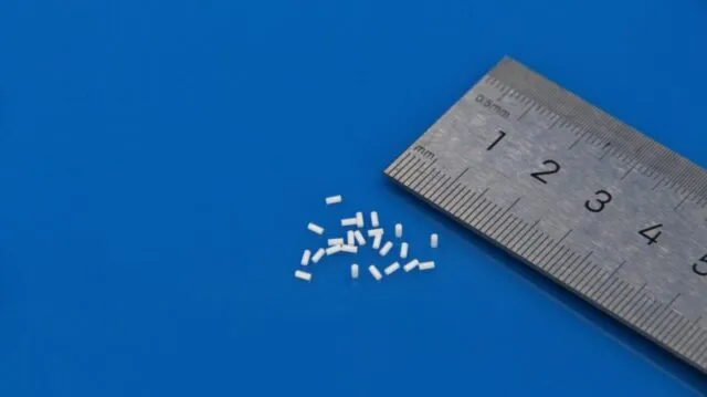 Zirconia ceramic axles
