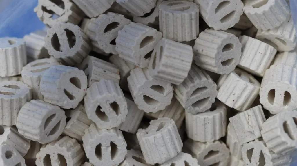 Ceramic one-way rings