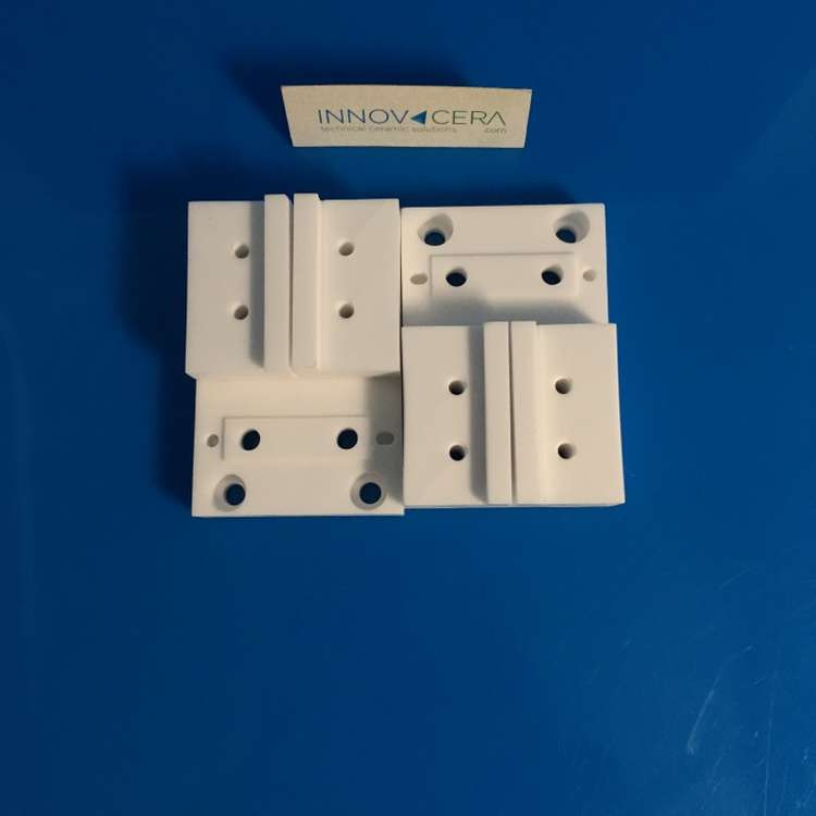 Alumina Ceramic Plates With Holes