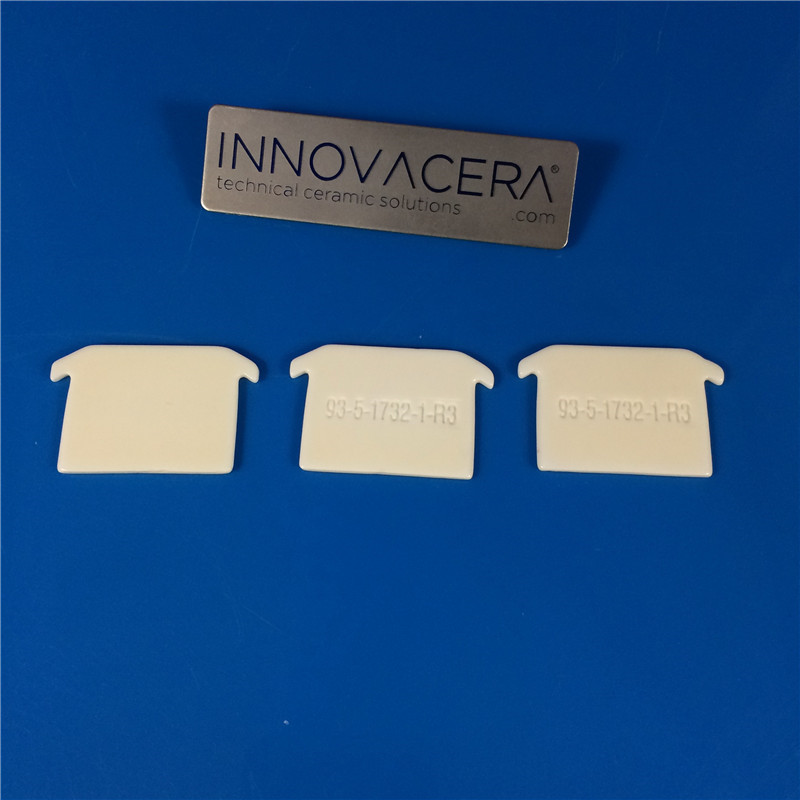 High Polishing 99 Alumina Ceramic Snip Eyelet