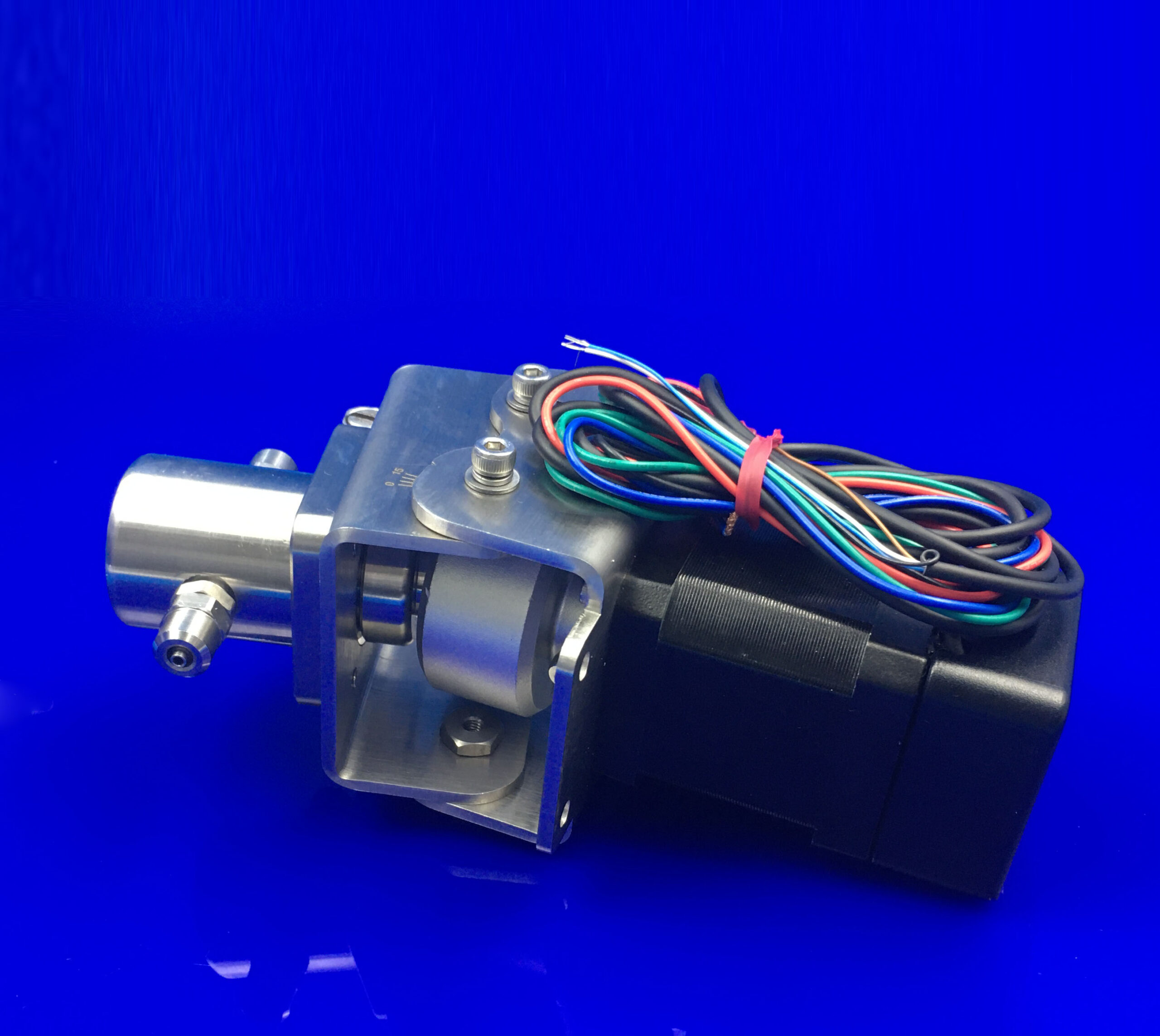 valveless metering pump with stepper motor for injecting 150µL