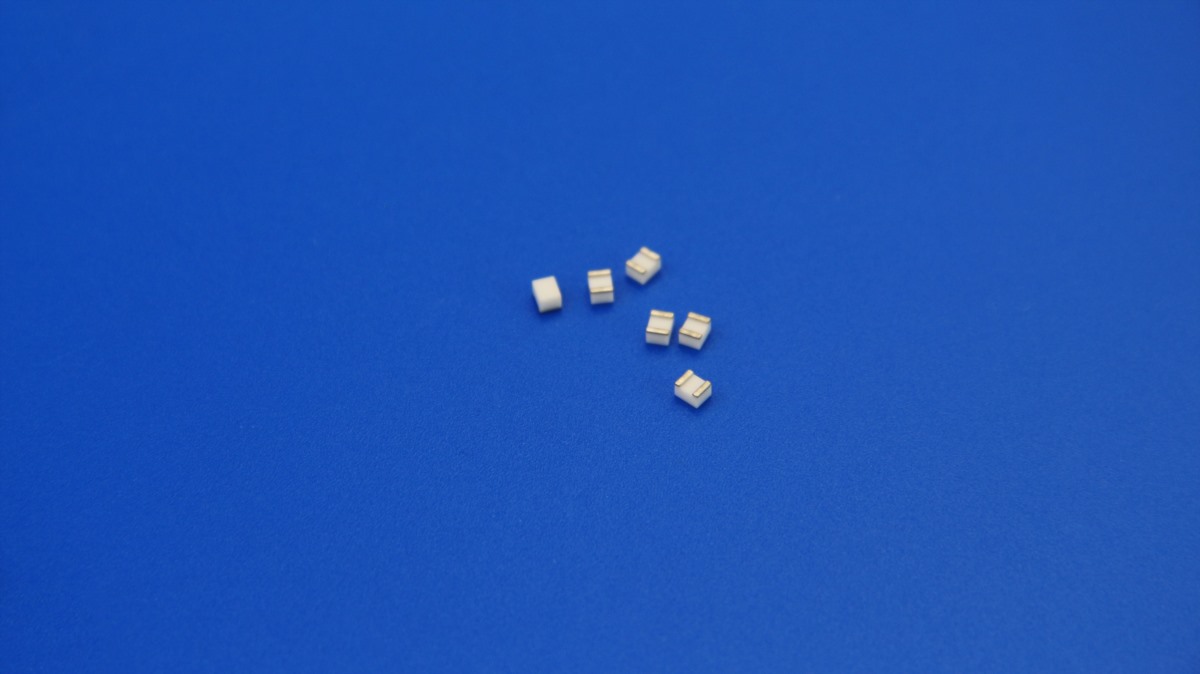 Metalized Ceramic Coil Bodies For Electrical Inductors