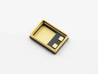 Ceramic Surface-Mount Power Package