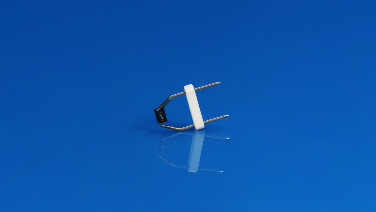 Stable Electron Emission Filament Assembly