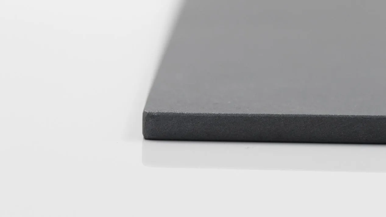 Silicon carbide sintering support plate