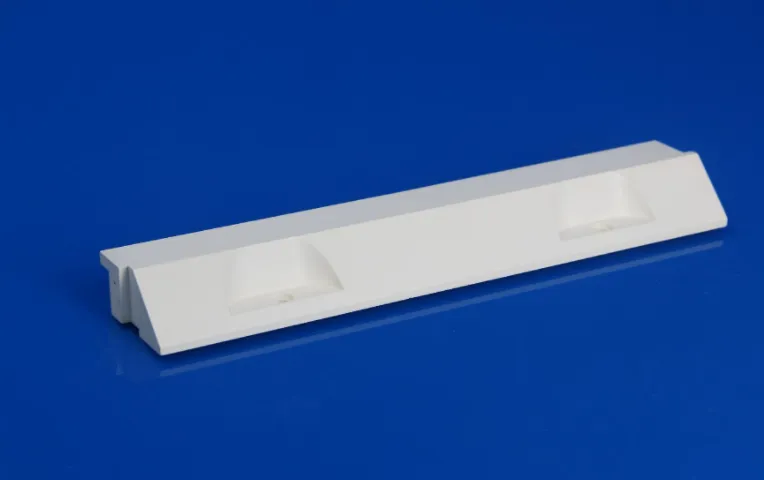 Boron nitride plate for the semiconductor industry