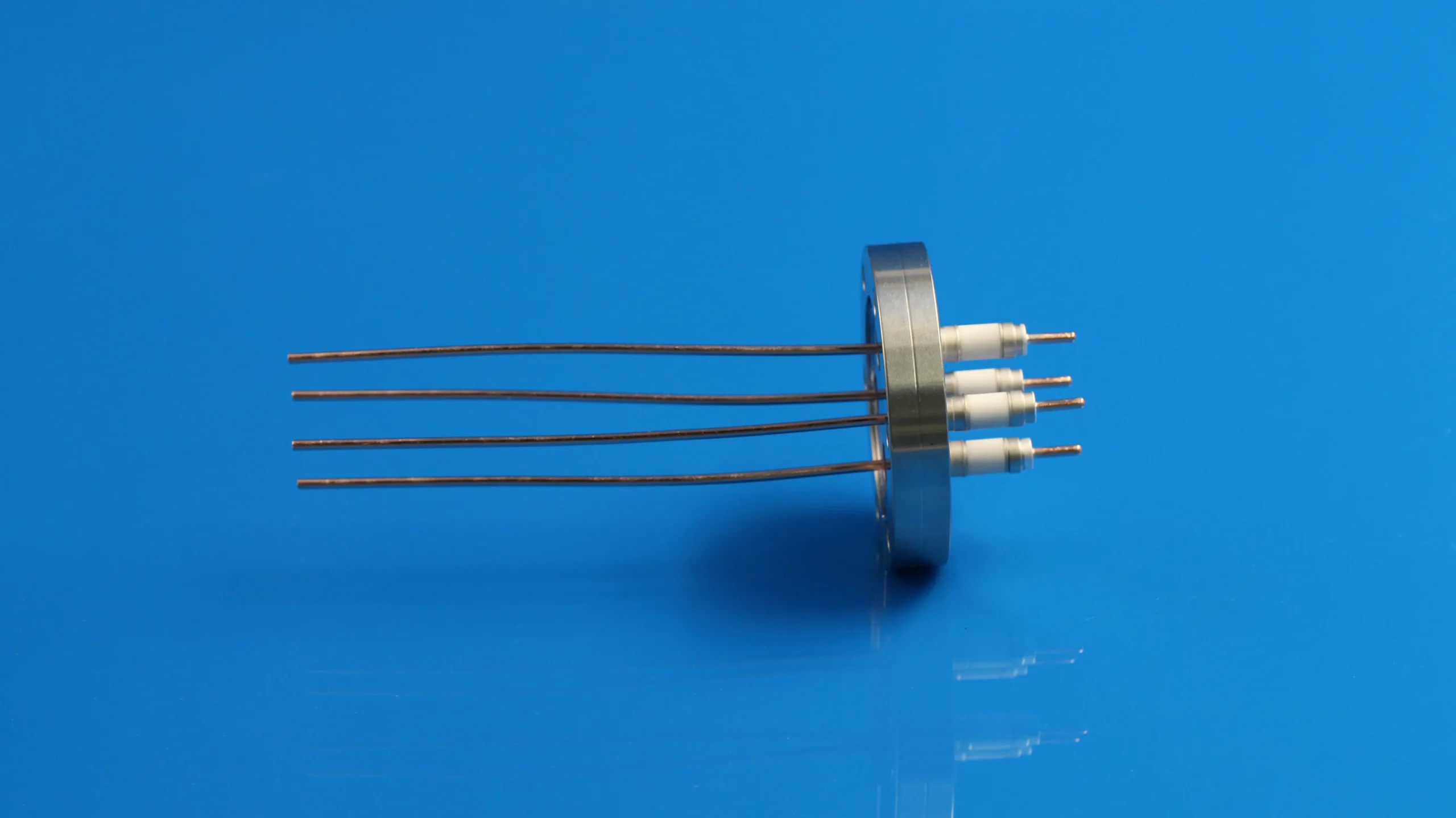 4 Pin 30A 10kV CF35 High Current Vacuum Ceramic Feedthrough