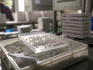 How are advanced ceramic components made?