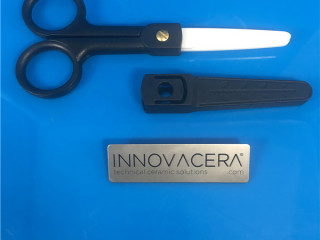 Zirconia Ceramic Scissors|Zirconia ceramic scissors are cutting tools made from zirconium dioxide, commonly known as zirconia.Here are some key features and advantages of zirconia ceramic scissors:1. Inert Material: Zirconia i…
