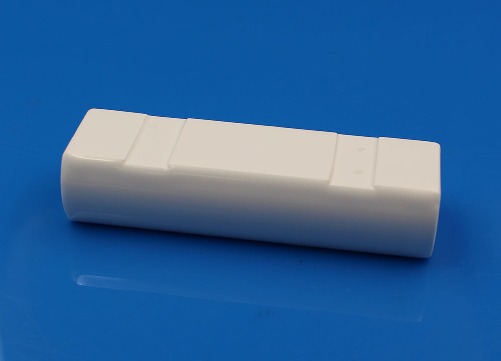 Laser pumping cavity ceramic reflector