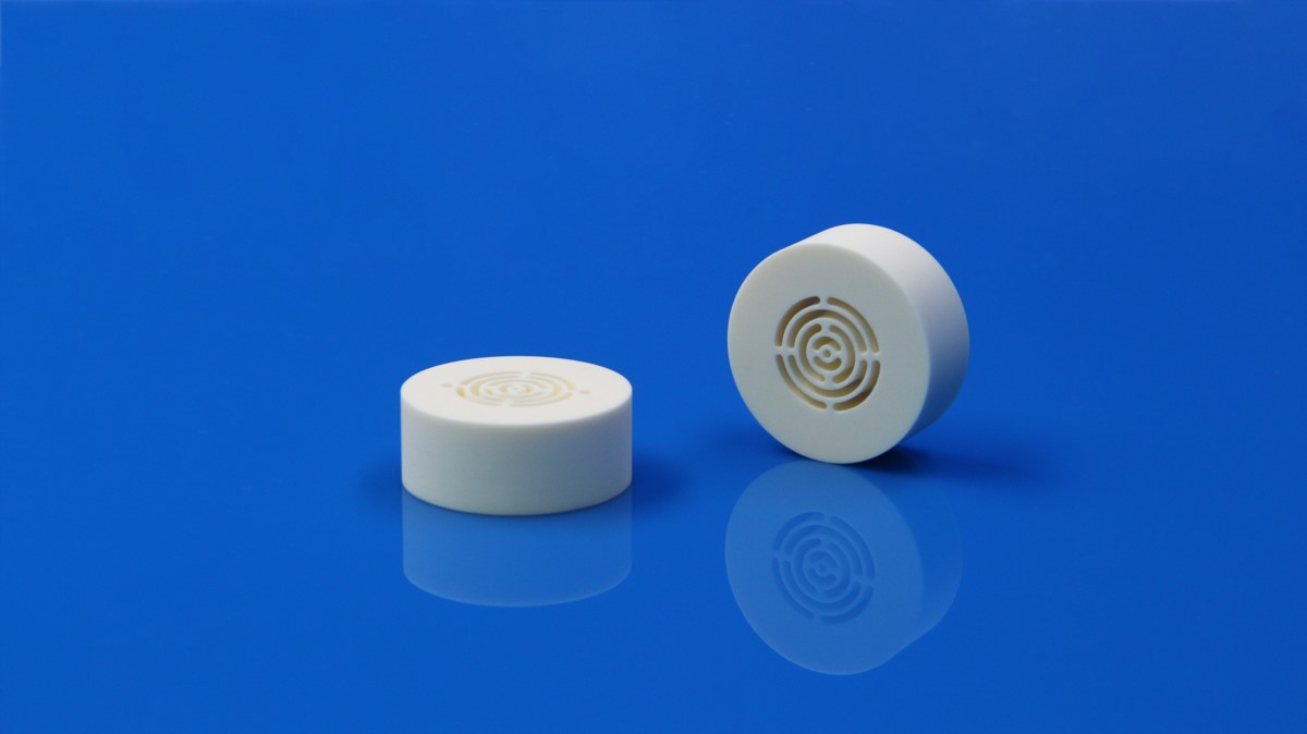 Alumina Ceramic Insulating Tube | INNOVACERA Threaded alumina ceramic tube for high-temperature and high-voltage insulation | INNOVACERA