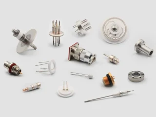Alumina ceramic-to-metal sealing components