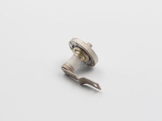 RF feedthroughs ignitor probe