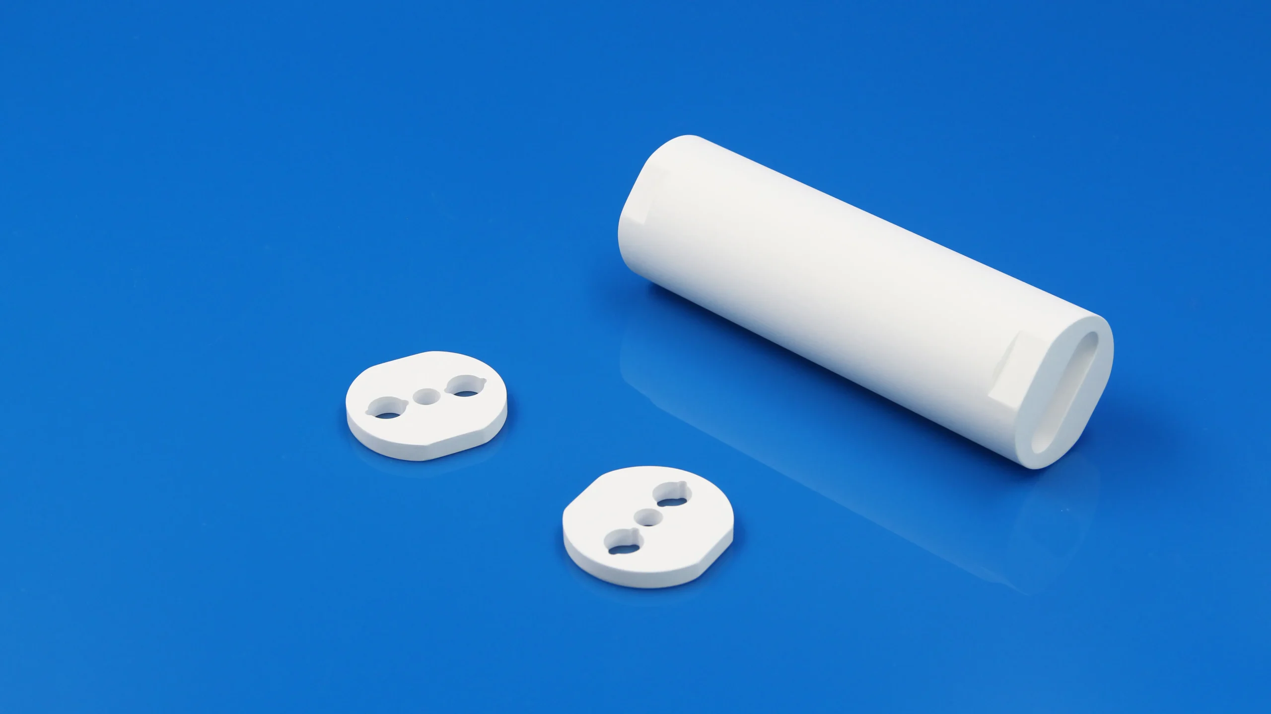 Ceramic Reflector vs Aluminum Reflector: Which Material Is Right for Your Application?