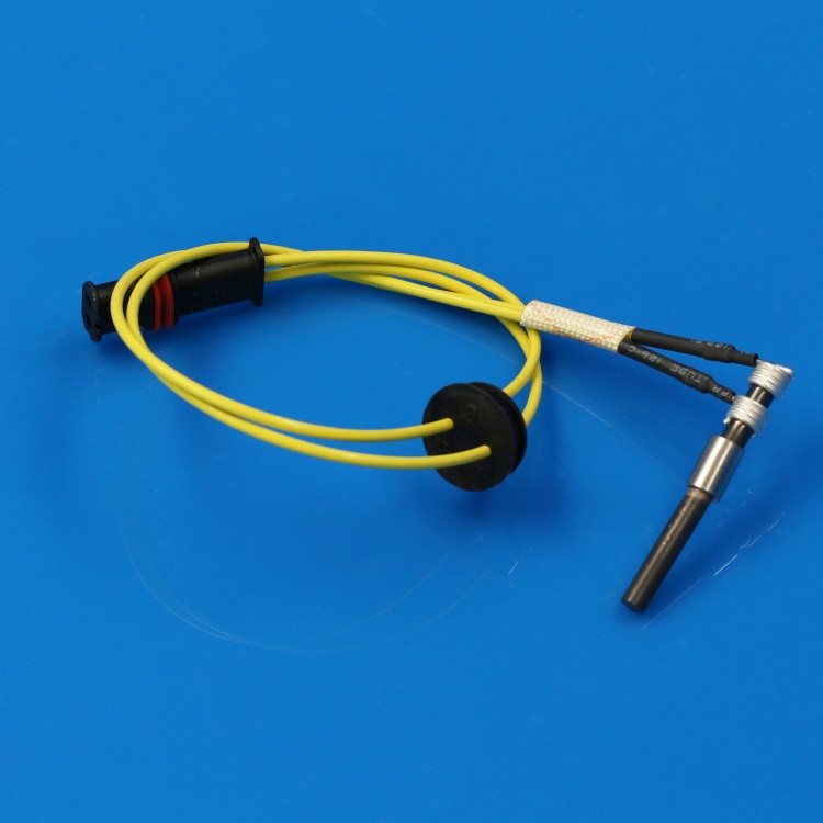 Low voltage silicon nitride ceramic igniters for engine preheating