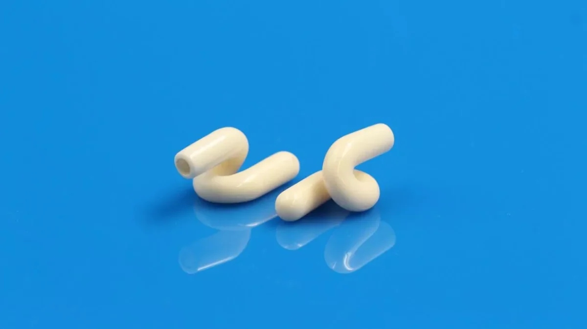 Why Ceramic Pigtail Guides Matter in High-Speed Textile Manufacturing