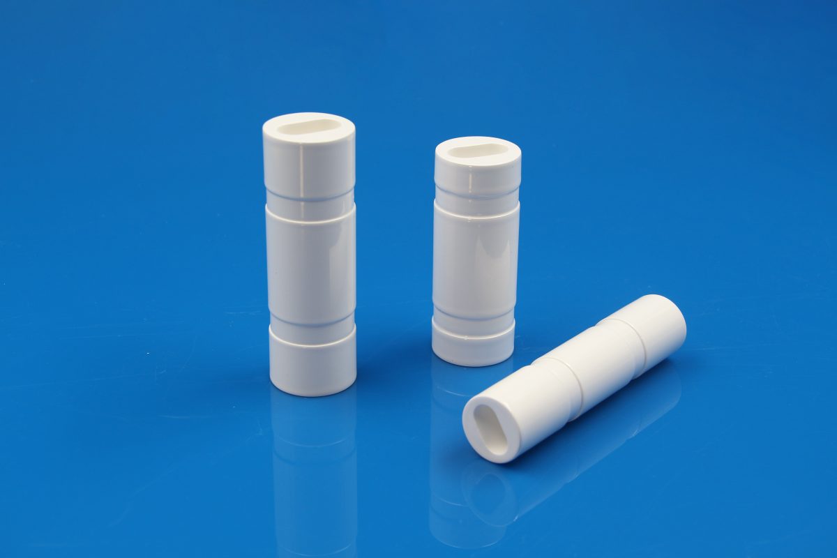 Lamp-Pumped Ceramic Reflectors
