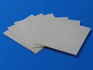 パワー半導体向けAlNセラミック絶縁放熱板 (4)